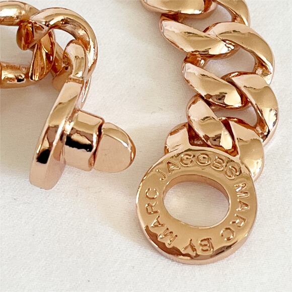 MARC JACOBS RoseGold Tone Katie Logo Link Bracelet NWT - Picture 4 of 9